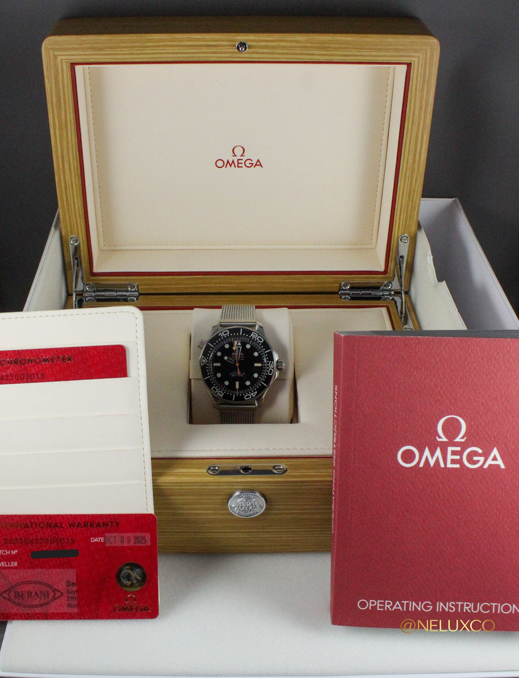 2025 Omega Seamaster Diver 300M 210.30.42.20.01.018 Full Set