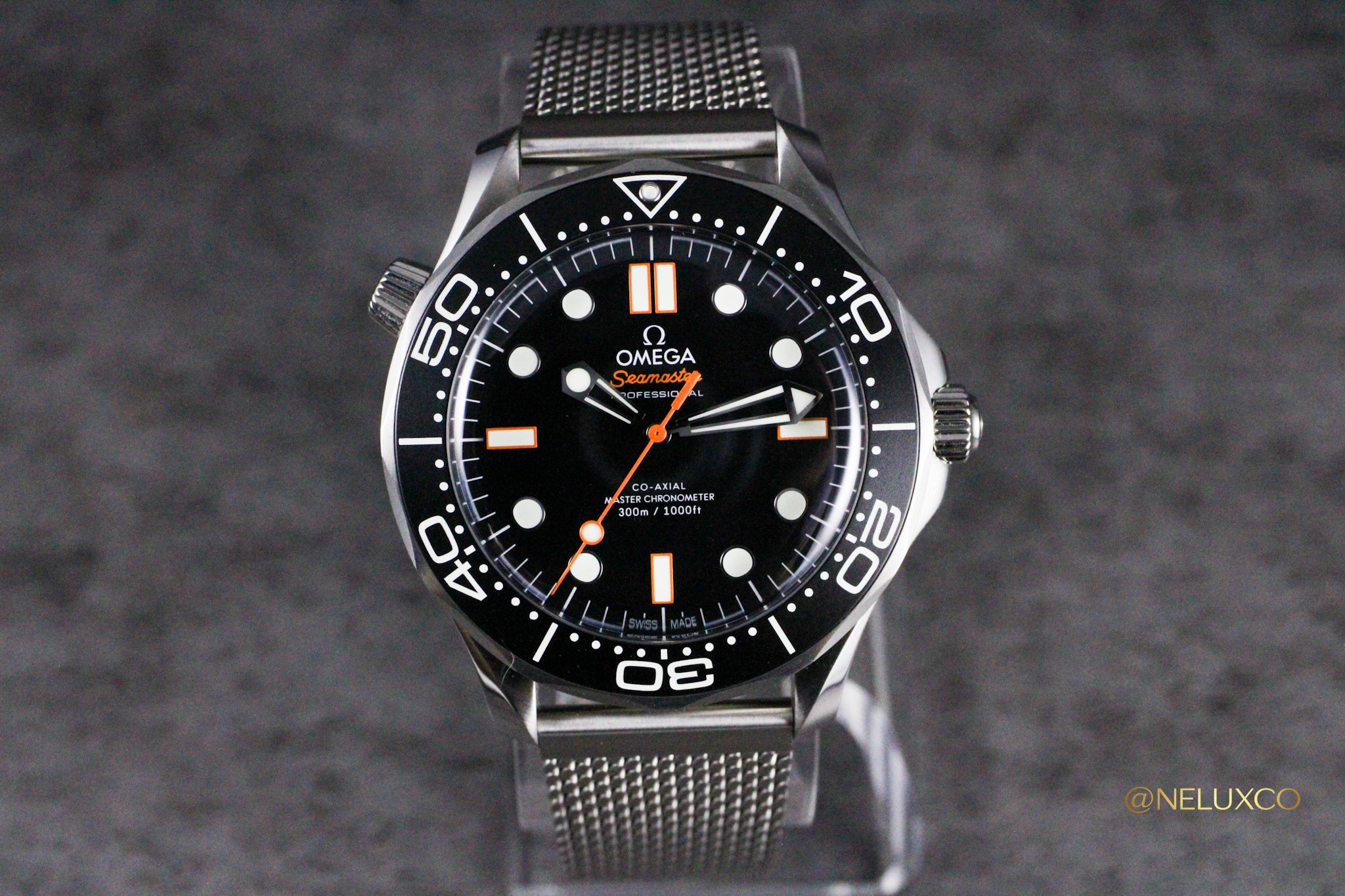 2025 Omega Seamaster Diver 300M 210.30.42.20.01.018 Full Set