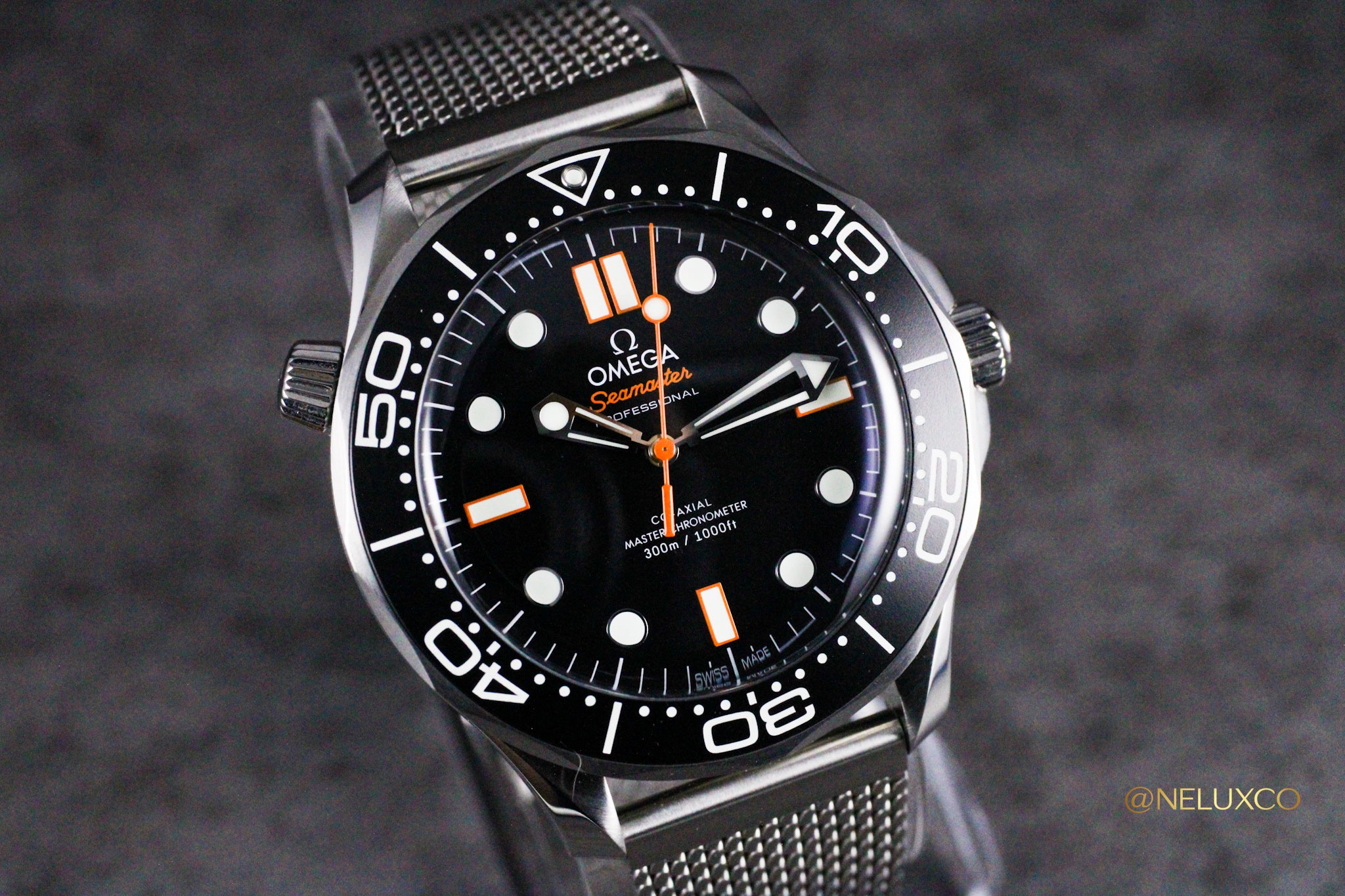 2025 Omega Seamaster Diver 300M 210.30.42.20.01.018 Full Set