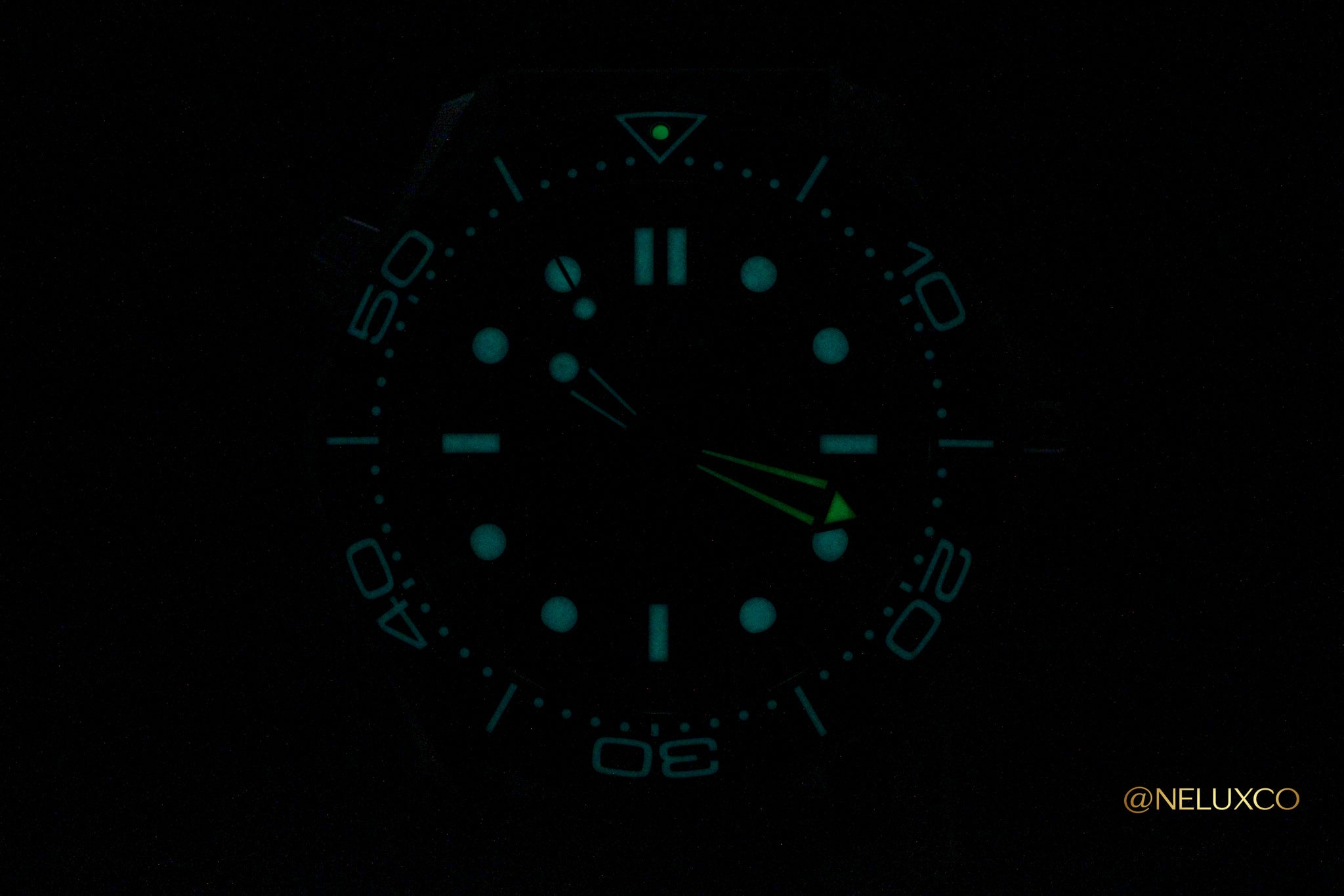 2025 Omega Seamaster Diver 300M 210.30.42.20.01.018 Full Set