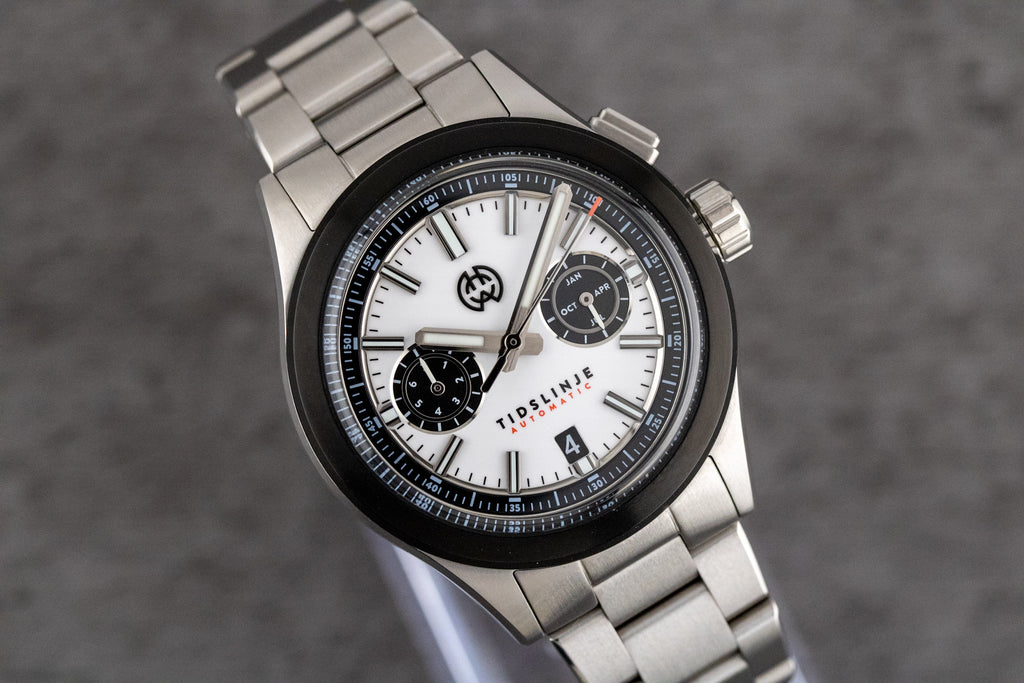 Henry Archer Vektor White Dial on Steel Tidslinje Complete