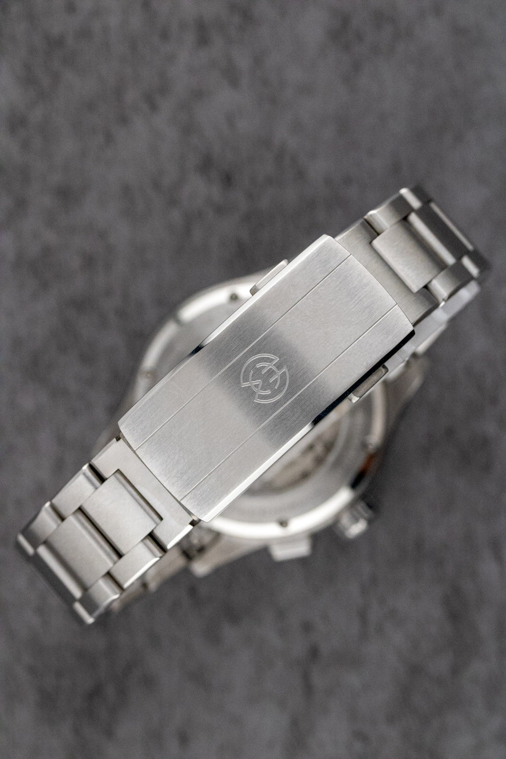 Henry Archer Vektor White Dial on Steel Tidslinje Complete
