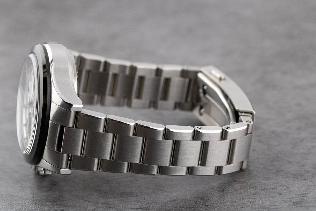 Henry Archer Vektor White Dial on Steel Tidslinje Complete