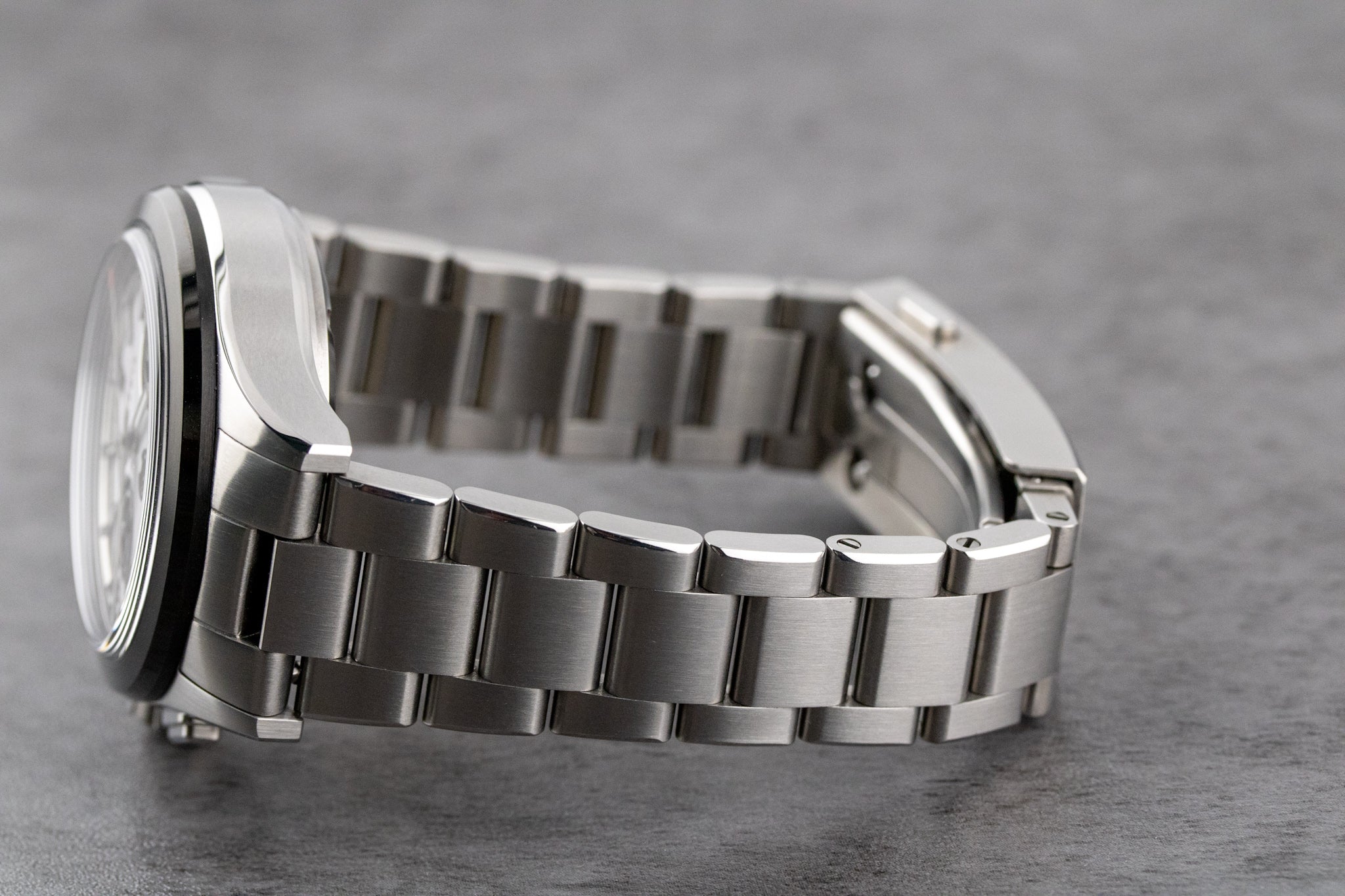 Henry Archer Vektor White Dial on Steel Tidslinje Complete