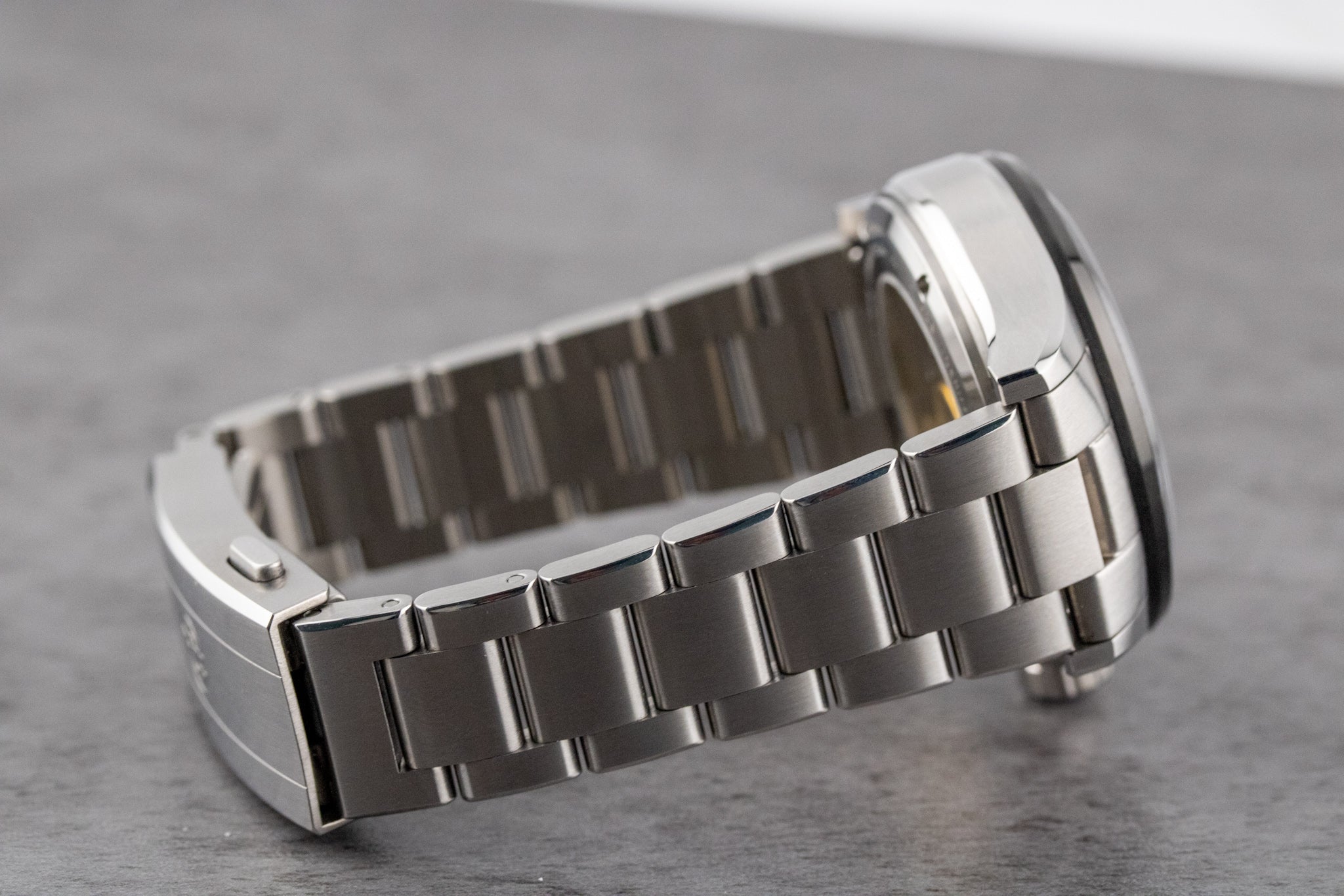 Henry Archer Vektor White Dial on Steel Tidslinje Complete
