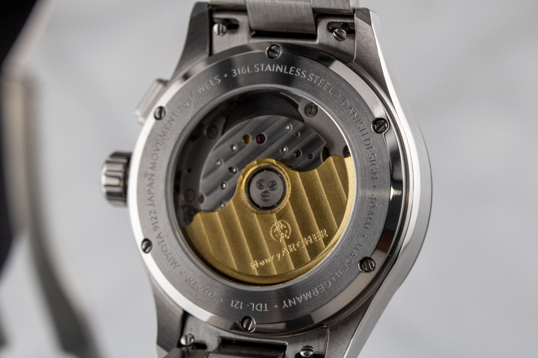 Henry Archer Vektor White Dial on Steel Tidslinje Complete