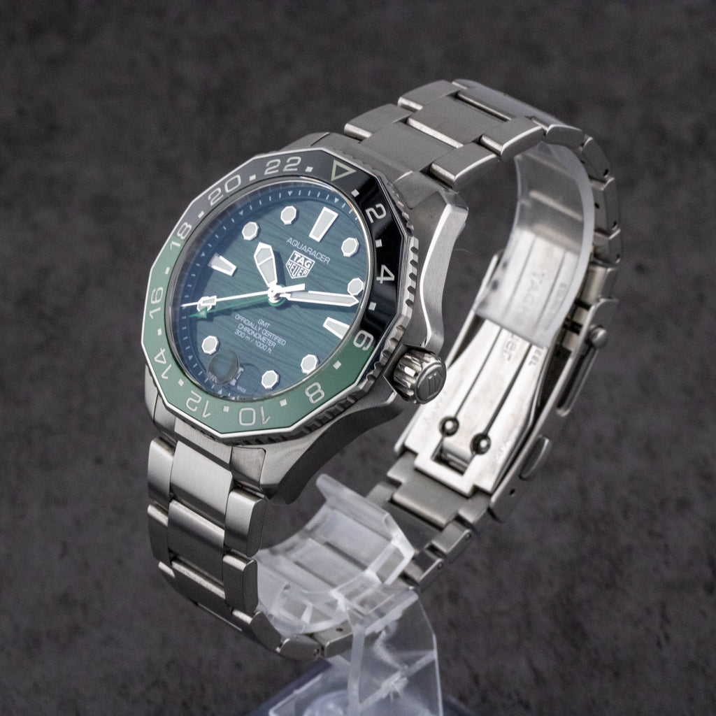 Tag Heuer Aquaracer Professional 300 GMT Automatic GMT Green Dial on Bracelet WBP5115.BA0013 Complete