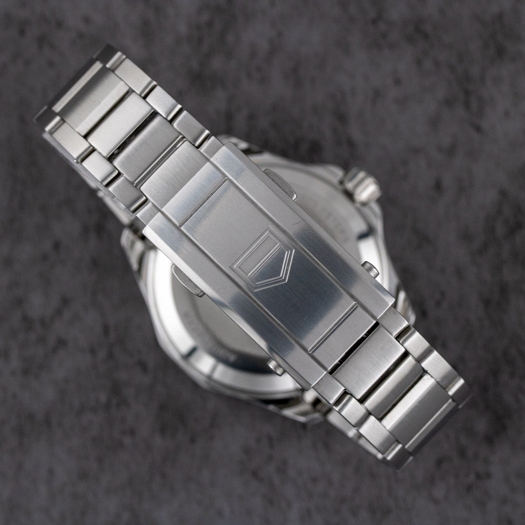 Tag Heuer Aquaracer Professional 300 GMT Automatic GMT Green Dial on Bracelet WBP5115.BA0013 Complete