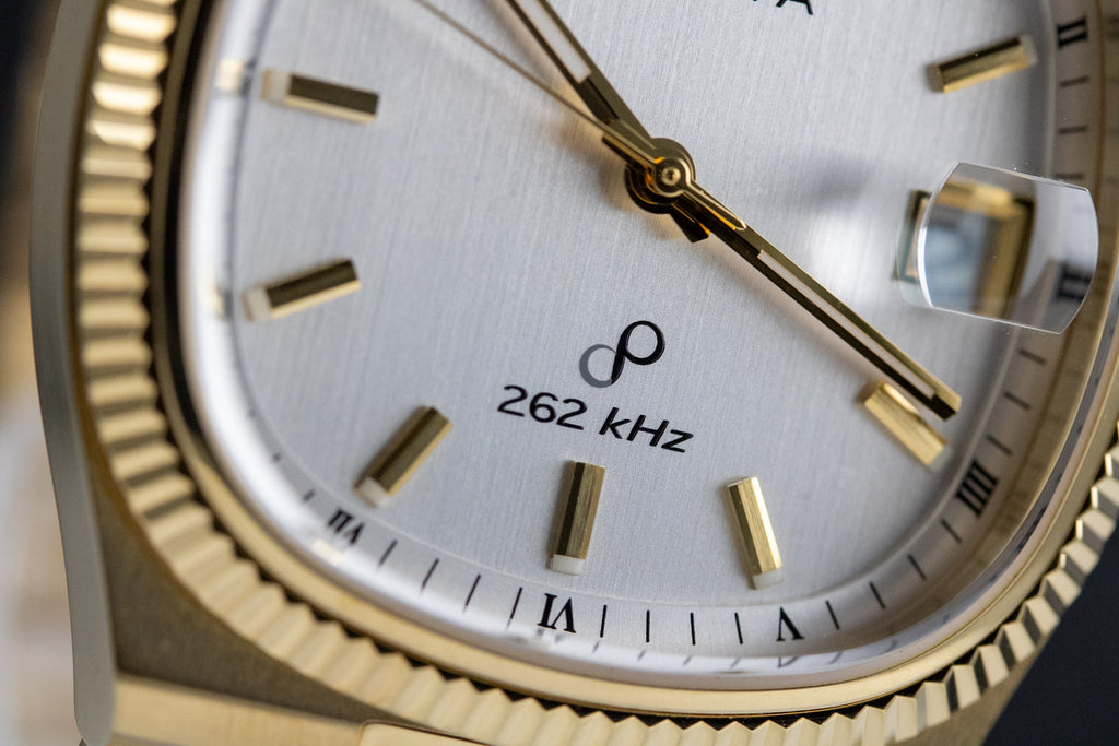 Bulova Super Seville White Dial on Bracelet Complete Open Date
