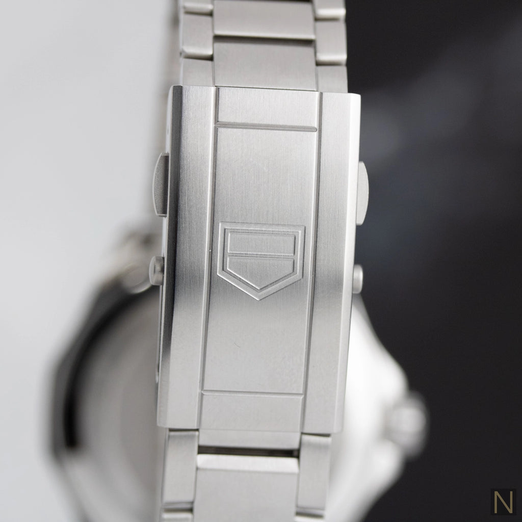 Tag Heuer Aquaracer Professional 300 Date Automatic Black Dial on Bracelet WBP5110.BA0013
