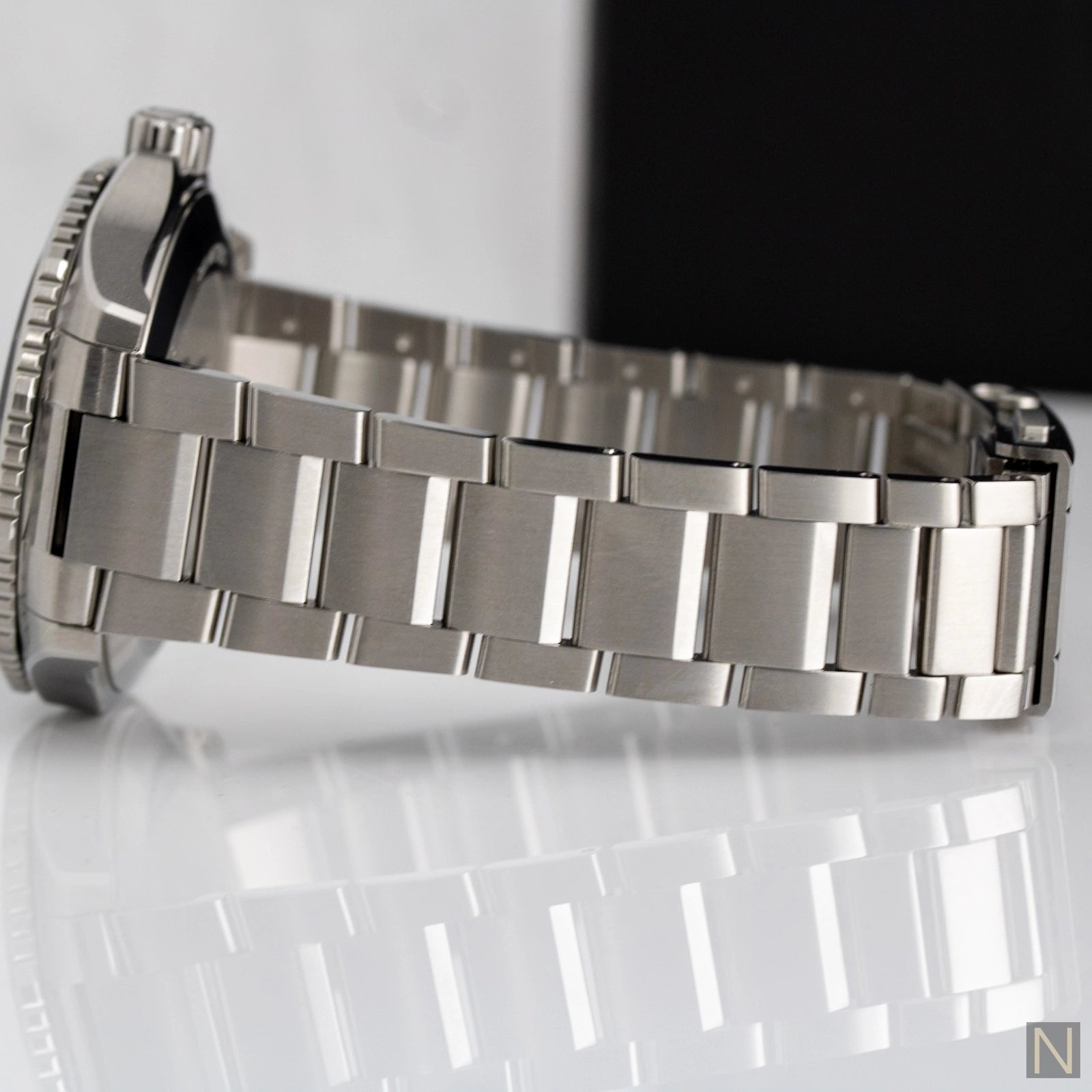 Tag Heuer Aquaracer Professional 300 Date Automatic Black Dial on Bracelet WBP5110.BA0013