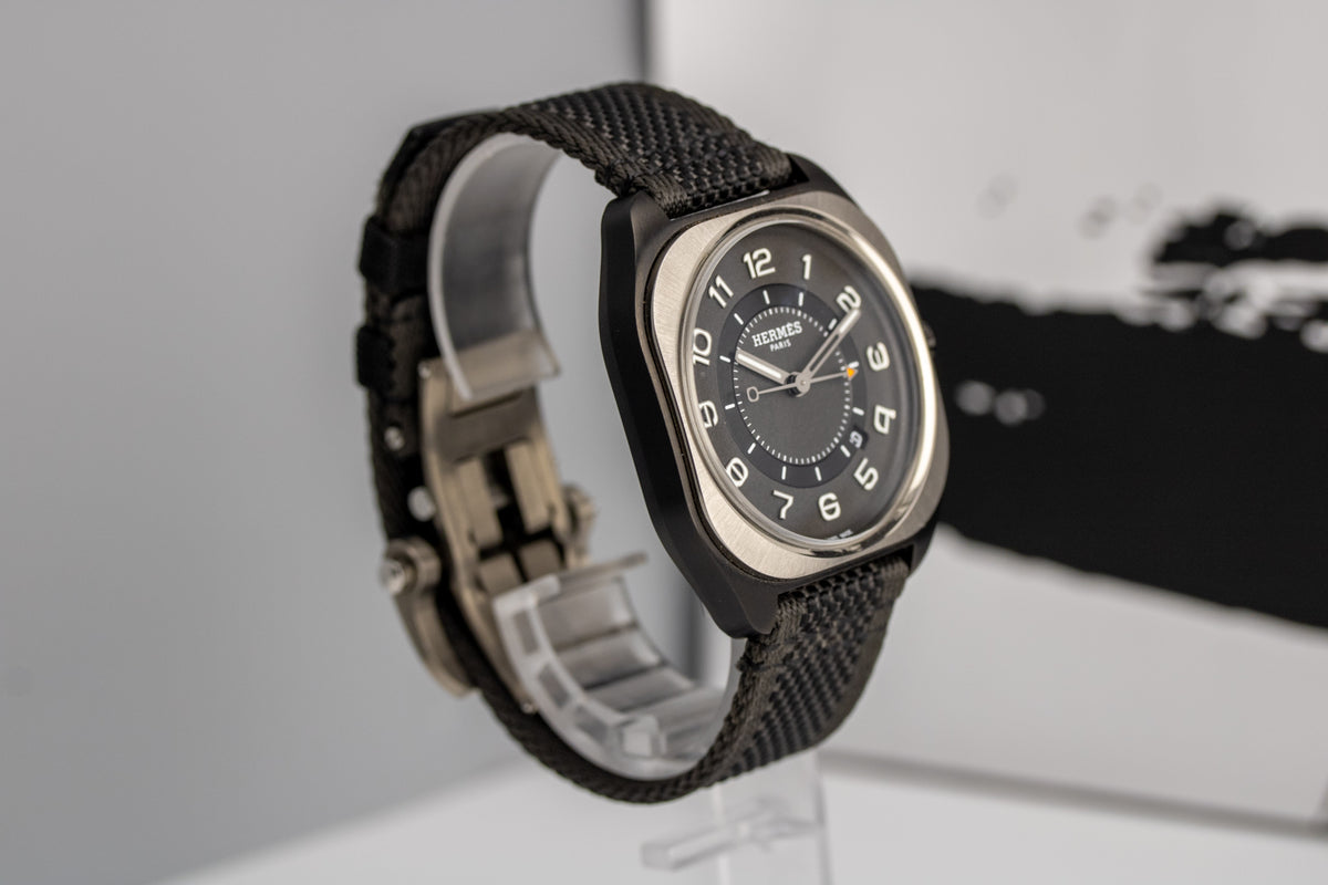 Hermès H08 SP1.741a W049431WW00 Black DLC Titanium Black Fabric Strap