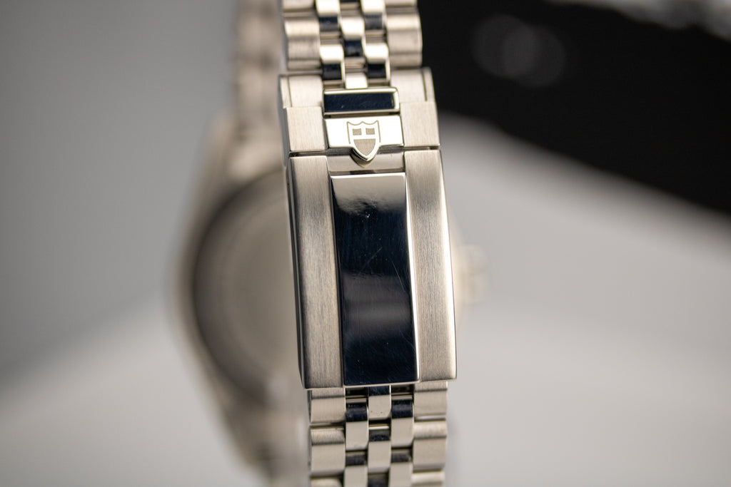 Tudor Black Bay 58 7939A1A0NU Black Dial Five-Link Bracelet METAS 39mm