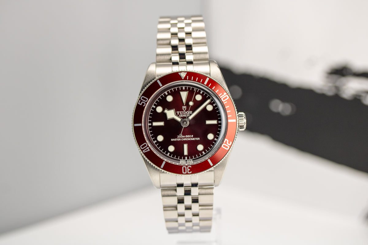 Tudor Black Bay 58 Burgundy 7939A1A0RU METAS 39mm Five-Link Bracelet