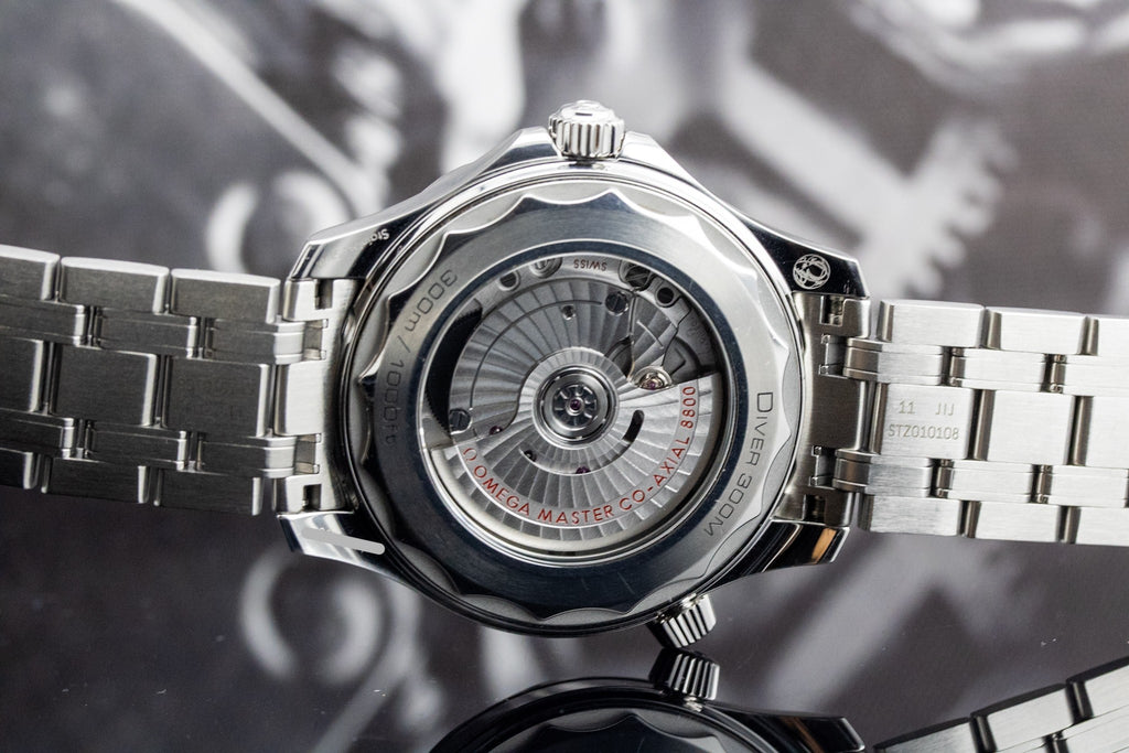 Omega Seamaster Diver 300M 210.30.42.20.04.001 White Dial Master Chronometer 42mm