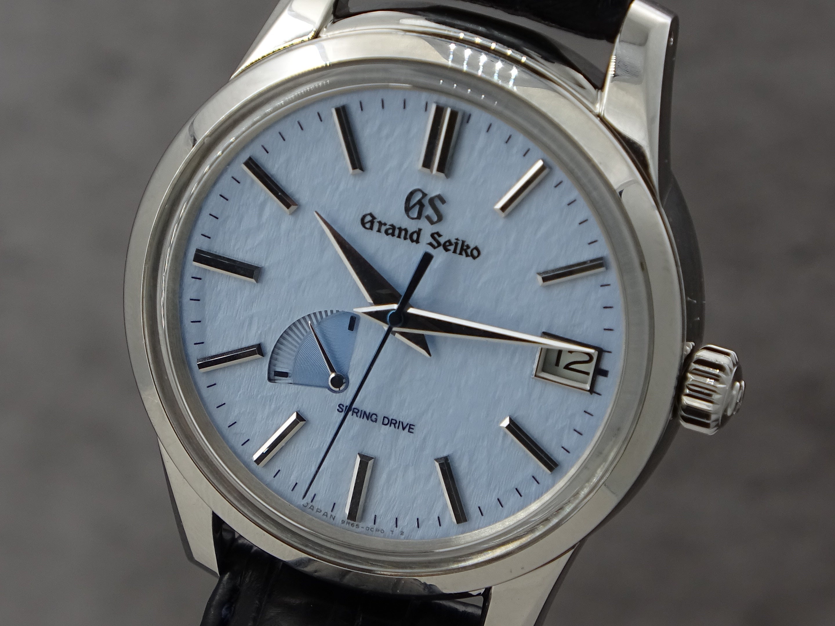 2022 Grand Seiko SBGA407 “Skyflake” – Full Set + Extra Strap