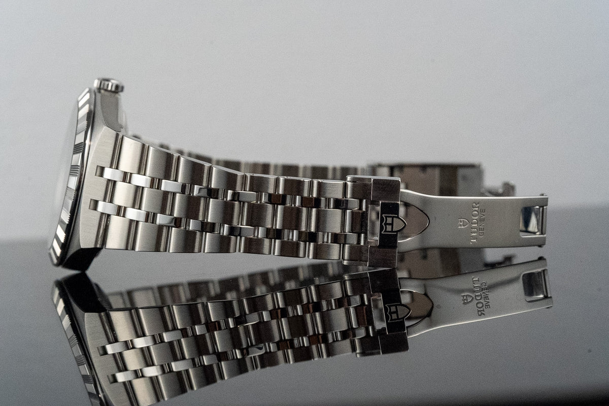2026 Tudor Royal 40 M2840D1A0-0001 Black Dial MT5633 T-Fit Bracelet