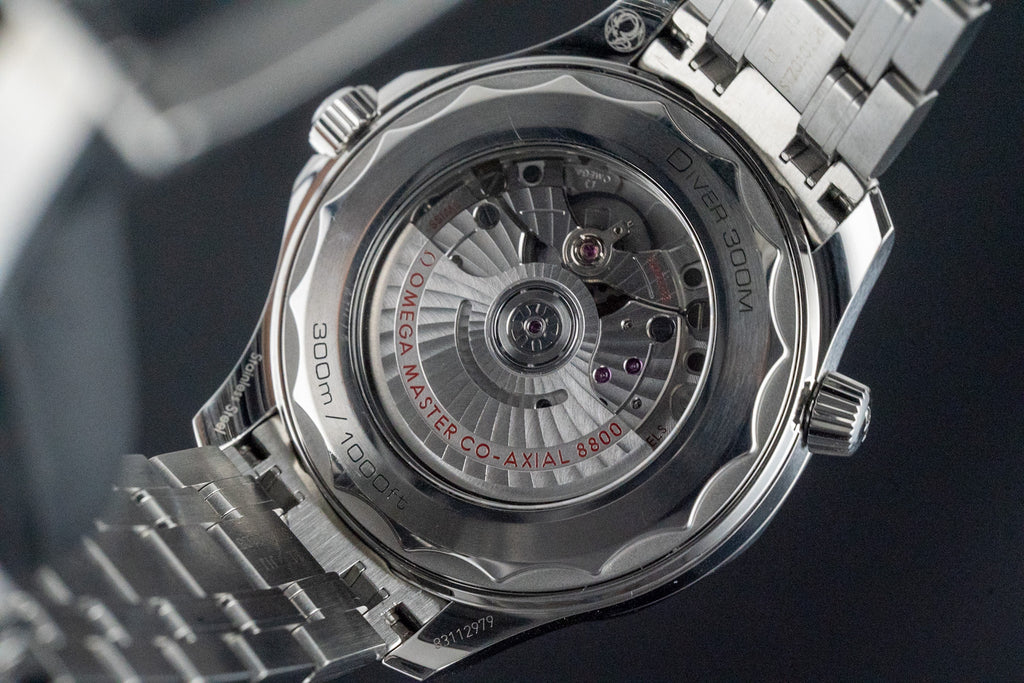 Omega Seamaster Diver 300M 210.30.42.20.04.001 White Dial + OEM Red Rubber Full Set