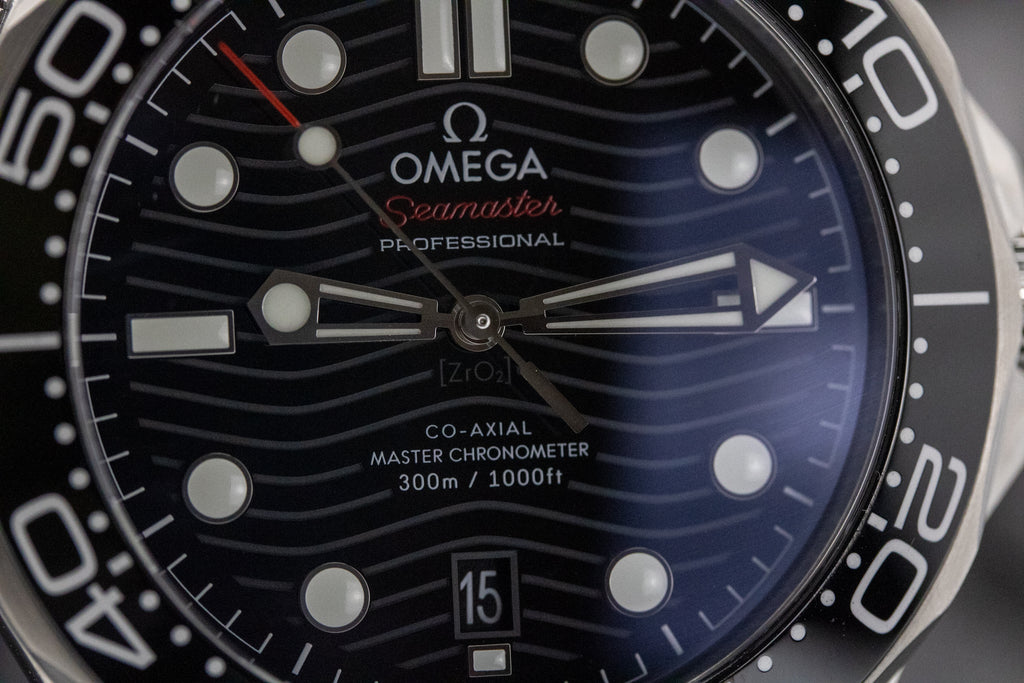 Omega Seamaster Diver 300M 210.32.42.20.01.001 Black Dial Rubber Strap 42mm