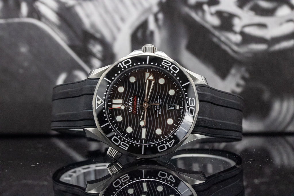 Omega Seamaster Diver 300M 210.32.42.20.01.001 Black Dial Rubber Strap 42mm