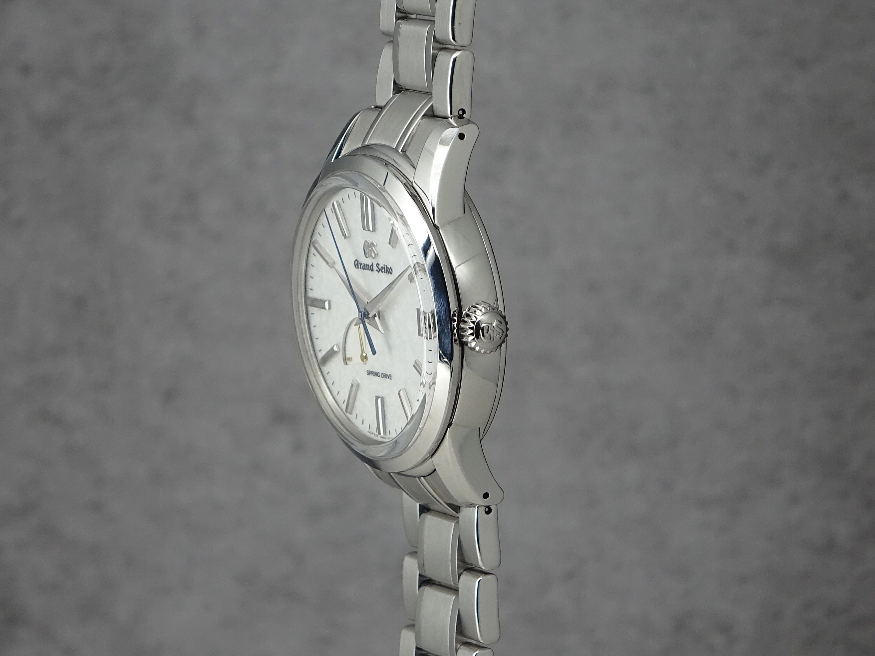 Grand Seiko SBGA451G “Mt. Fuji Snowy Winter” – Limited Edition – Full Set + Artwork + Extra Strap