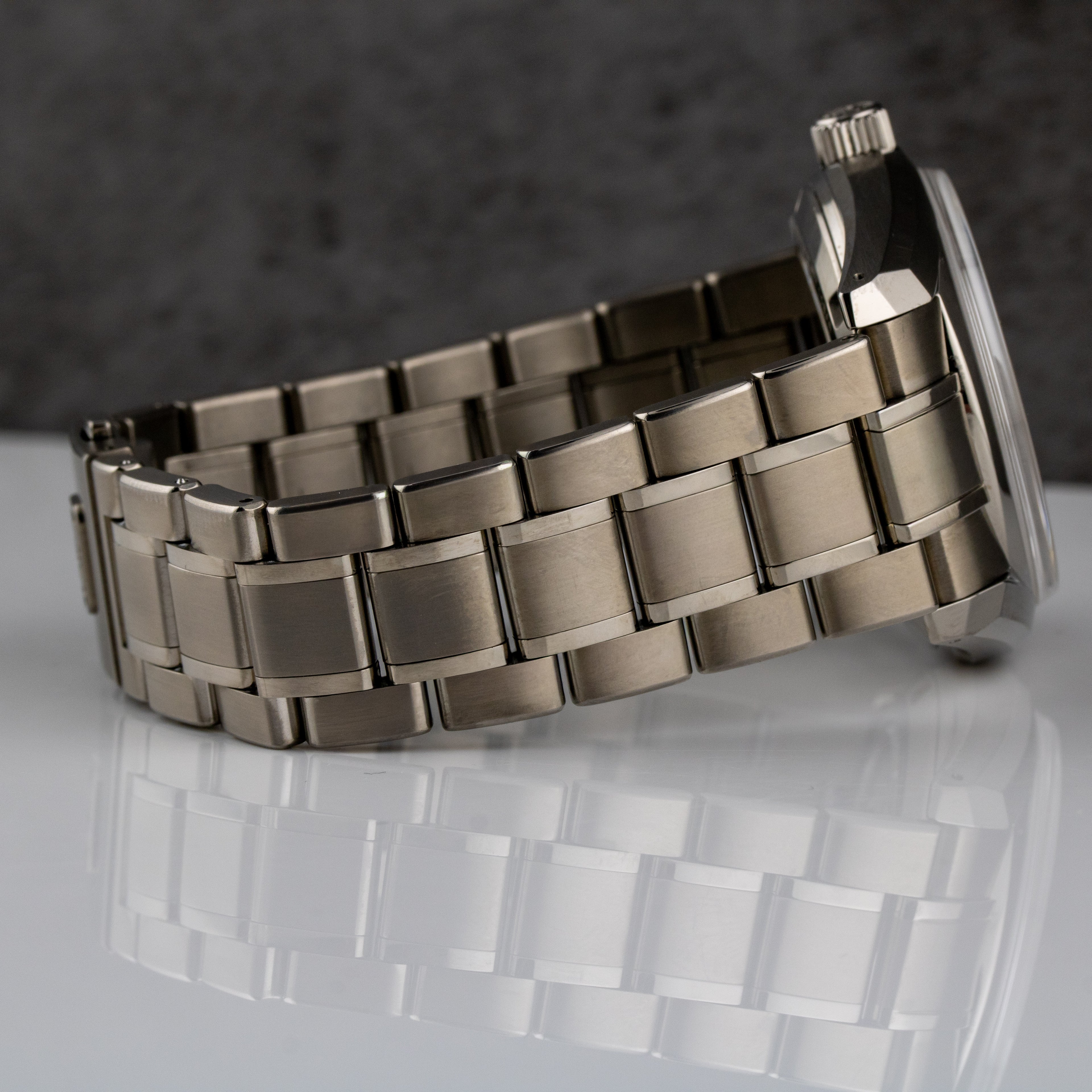 Grand Seiko Heritage Collection Blossom Shunbun Dial on Titanium sbga413 with Box