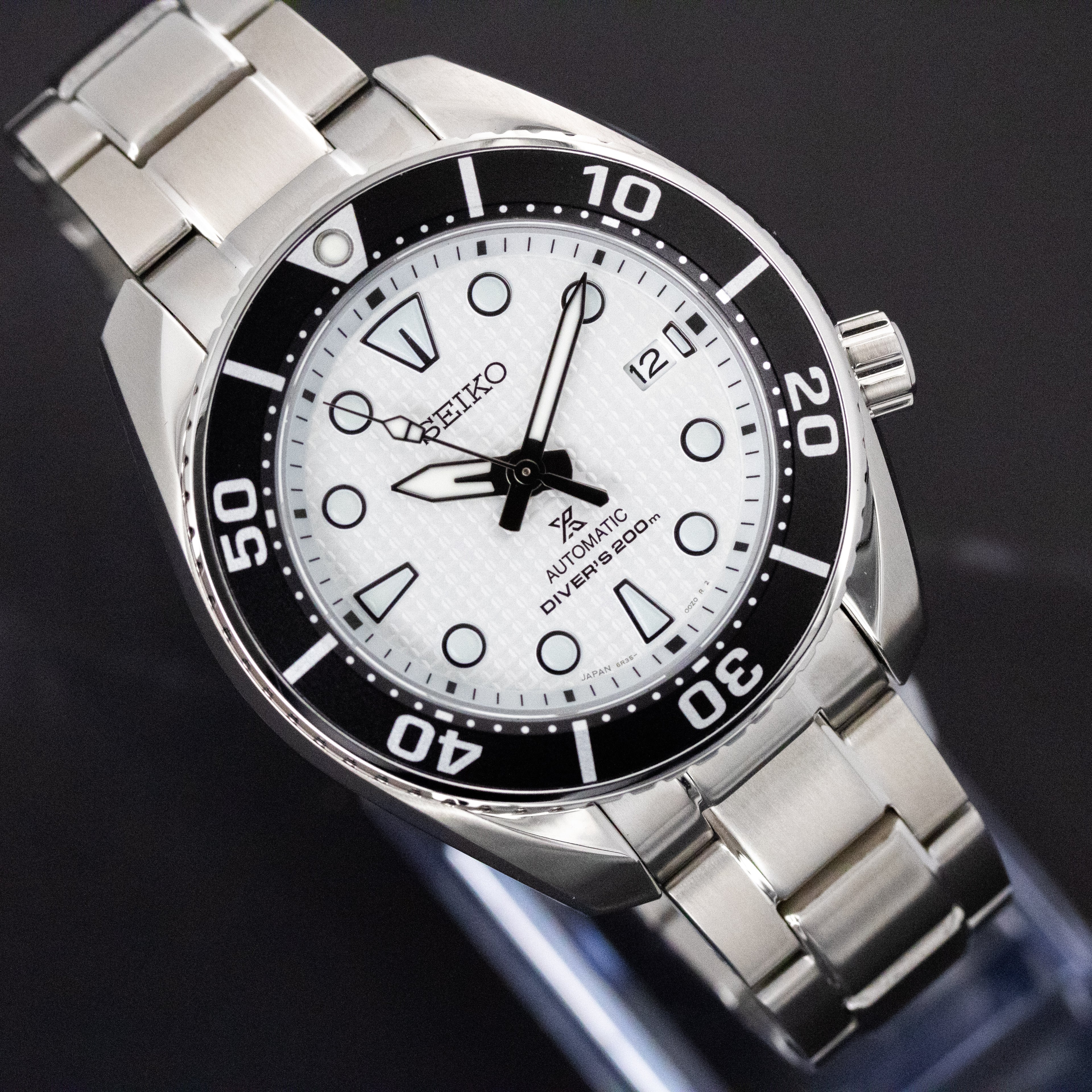 Seiko Prospex White Dial on Steel SPB427J1 Complete Open Date
