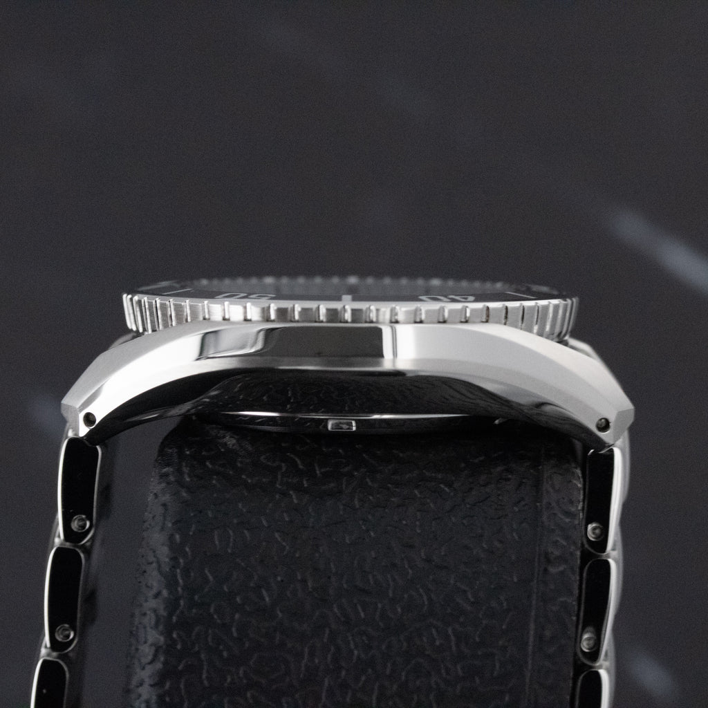 Seiko Prospex White Dial on Steel SPB427J1 Complete Open Date