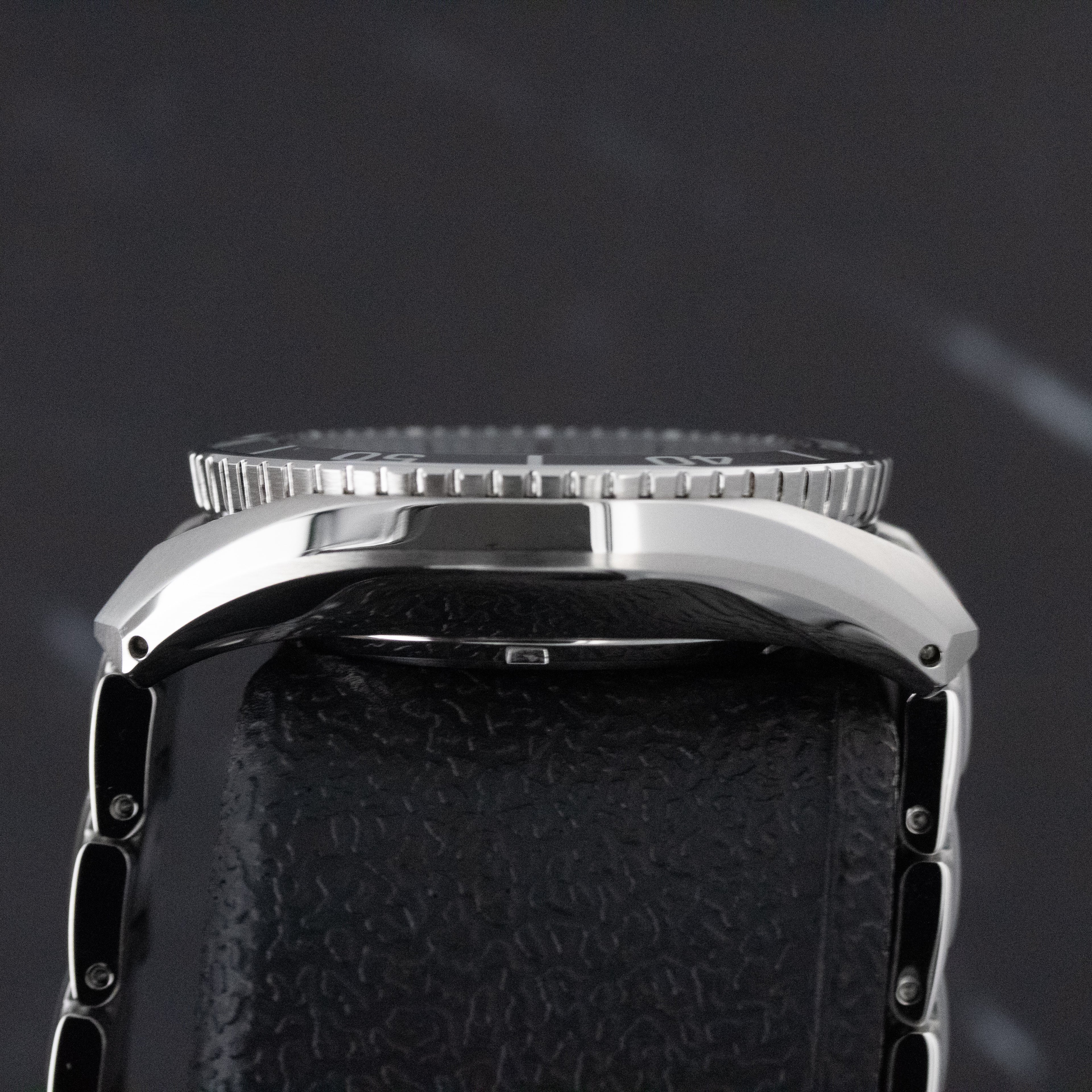 Seiko Prospex White Dial on Steel SPB427J1 Complete Open Date