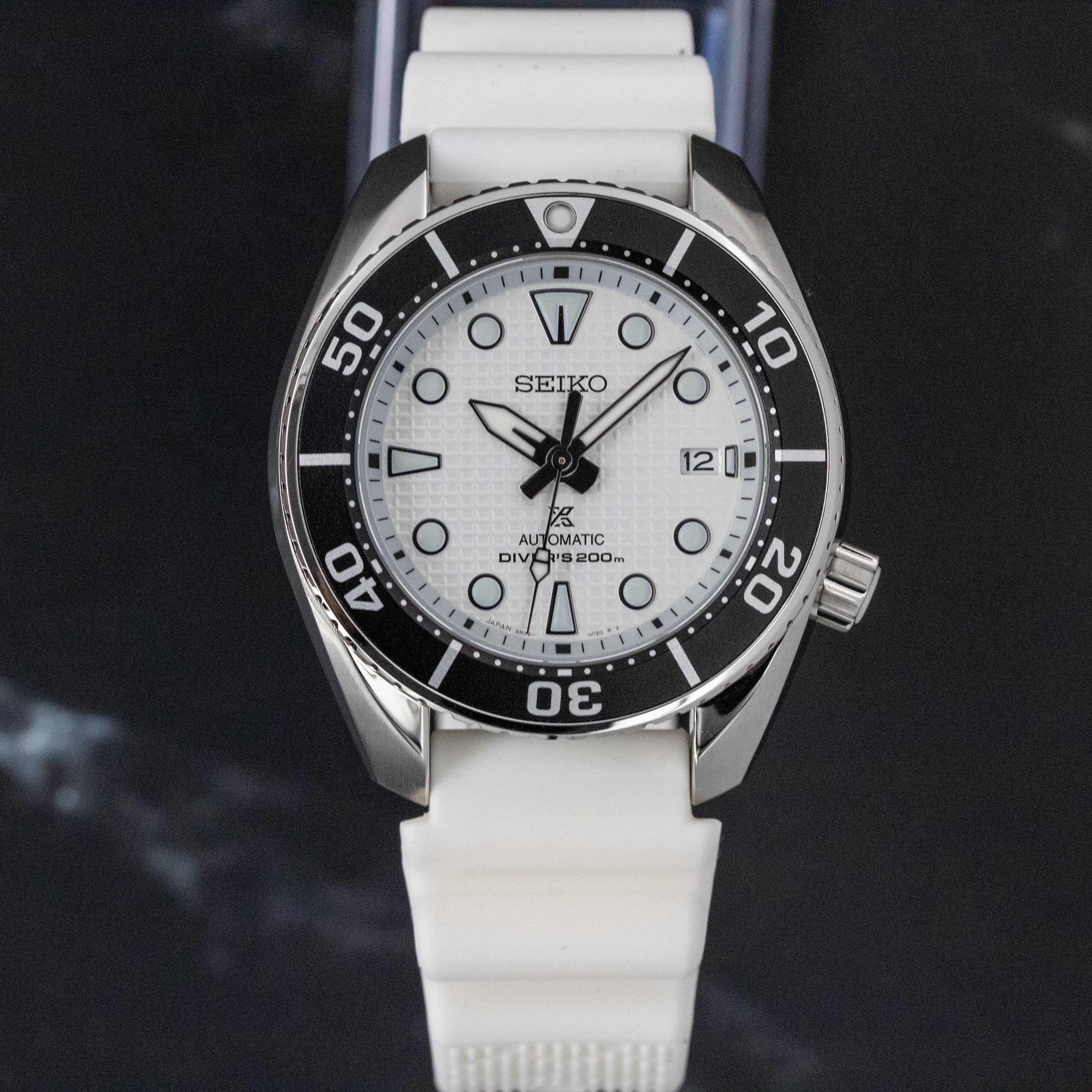 Seiko Prospex White Dial on Steel SPB427J1 Complete Open Date