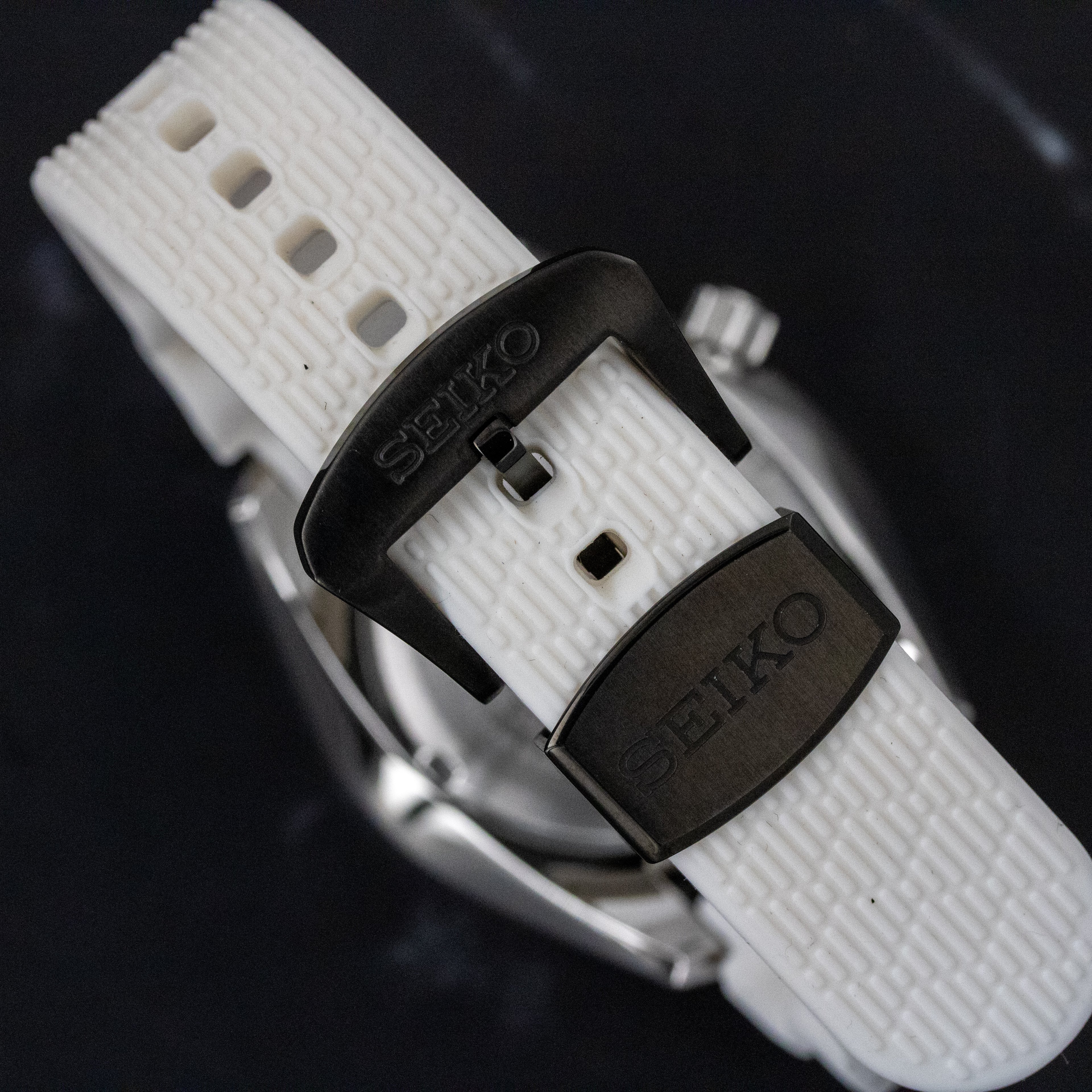 Seiko Prospex White Dial on Steel SPB427J1 Complete Open Date