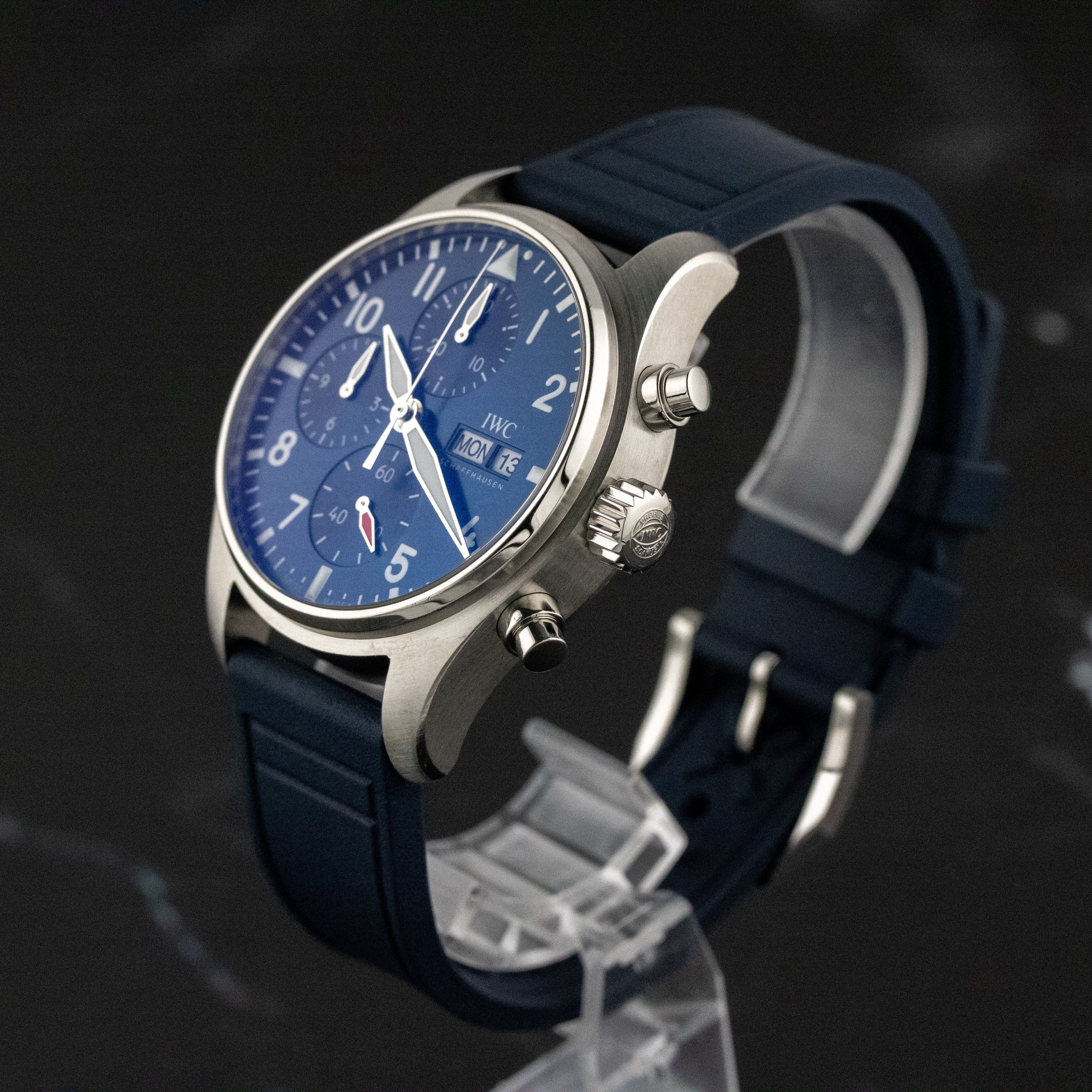 IWC Pilot's Watch Chronograph 41 Blue Dial on Rubber Strap IW388101