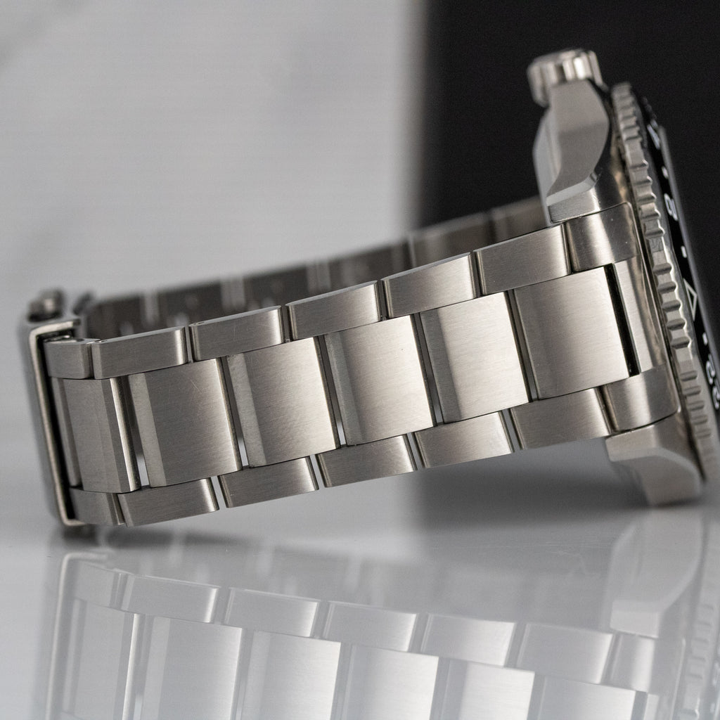 Tag Heuer Aquaracer Professional 300 GMT Automatic GMT Blue Dial on Bracelet WBP5114.BA0013 2024